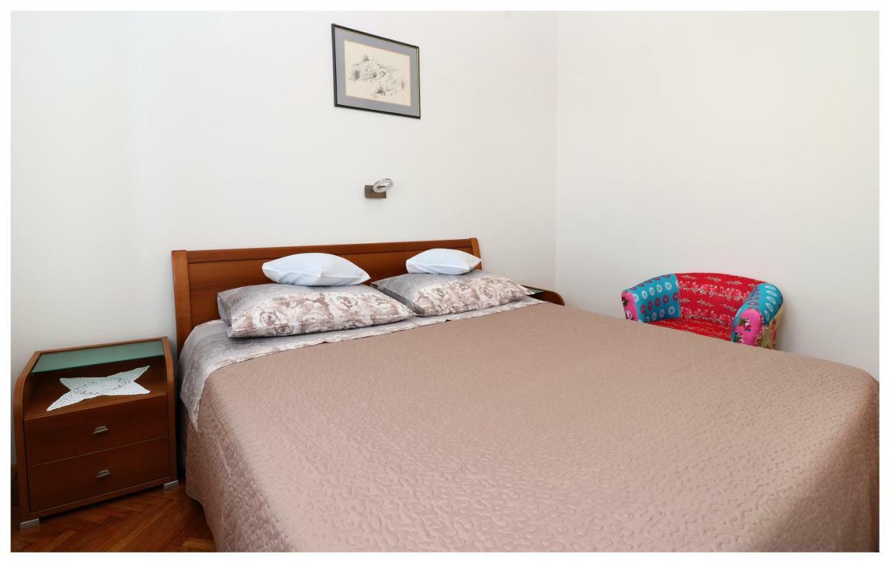 Apartment Petra Primosten
