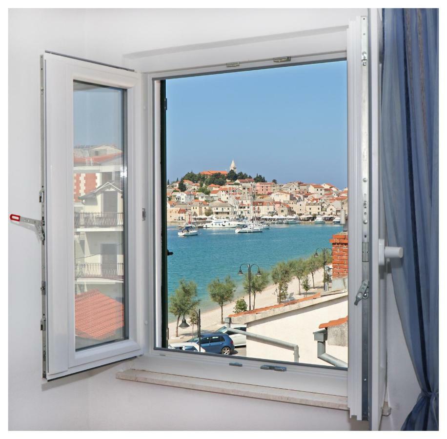 Apartment Petra Primosten