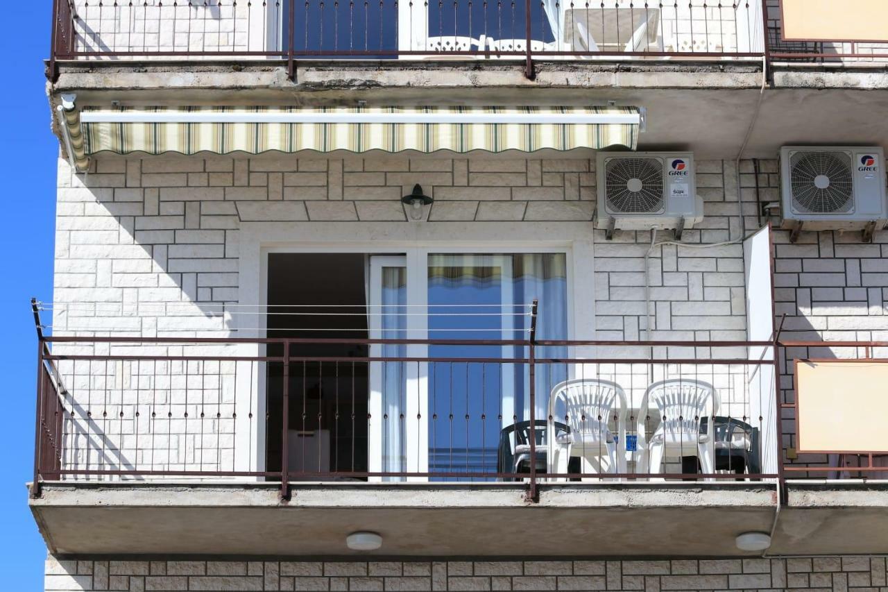 Petra Apartment Primosten